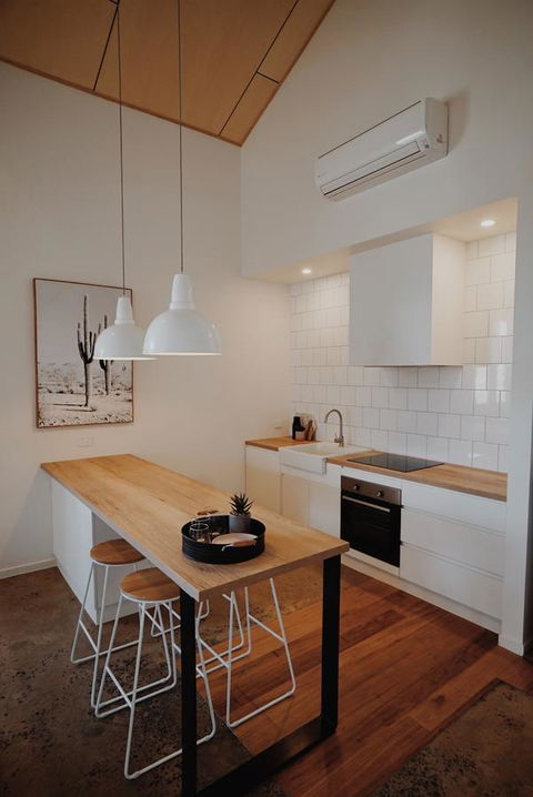 THE WAREHOUSE APARTMENTS - Accommodation 4U 16