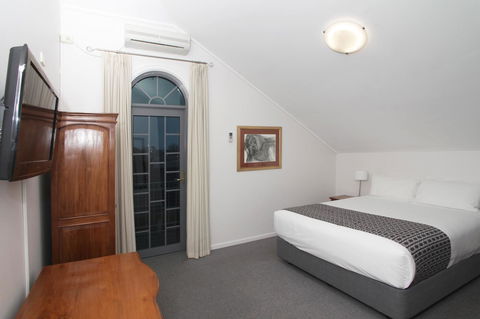 Quality Inn & Suites The Menzies - Accommodation 4U 28