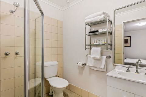 Quality Inn & Suites The Menzies - Accommodation 4U 1