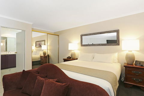 Quality Inn & Suites The Menzies - Accommodation 4U 36
