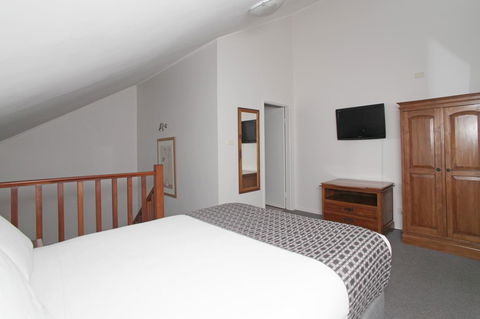Quality Inn & Suites The Menzies - Accommodation 4U 24