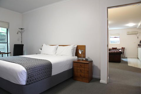 Quality Inn & Suites The Menzies - Accommodation 4U 13