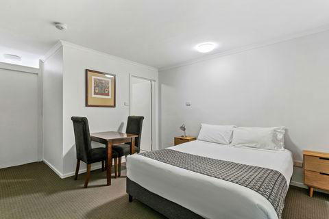 Quality Inn & Suites The Menzies - Accommodation 4U 2