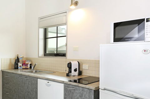 Quality Inn & Suites The Menzies - Accommodation 4U 20
