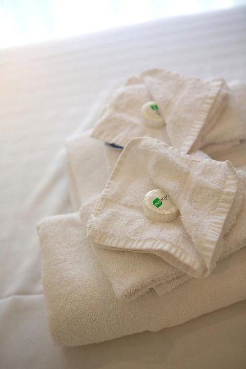 Sanctuary House Resort Motel - Accommodation 4U 16