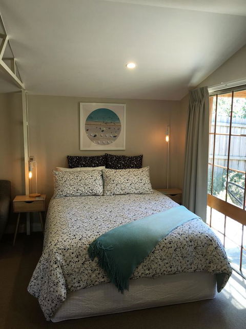 The Cosy Bungalow - Accommodation 4U 4