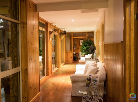 Amara Springs Guest House - Accommodation 4U 20