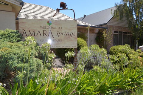 Amara Springs Guest House - Accommodation 4U 0