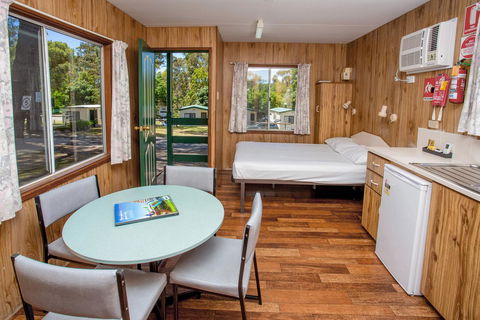 BIG4 Castlemaine Gardens - Accommodation 4U 40