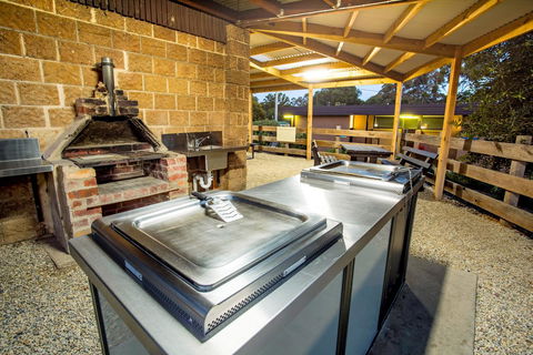 BIG4 Castlemaine Gardens - Accommodation 4U 25