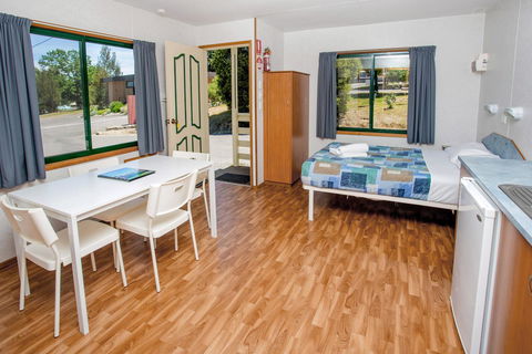 BIG4 Castlemaine Gardens - Accommodation 4U 12