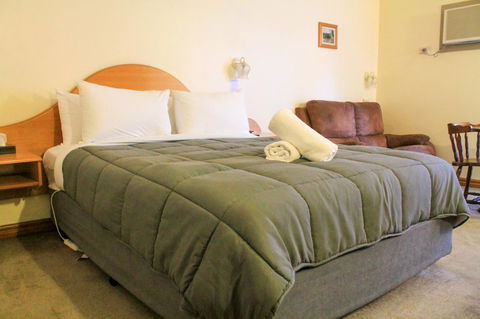 St Georges Motor Inn - Accommodation 4U 13