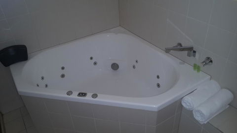 St Georges Motor Inn - Accommodation 4U 21