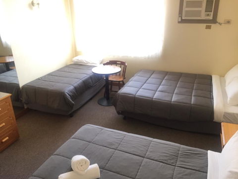 St Georges Motor Inn - Accommodation 4U 16