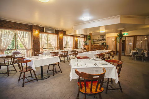 St Georges Motor Inn - Accommodation 4U 42