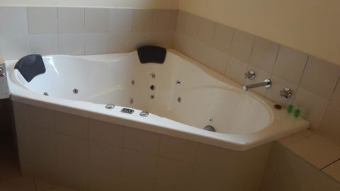 St Georges Motor Inn - Accommodation 4U 43