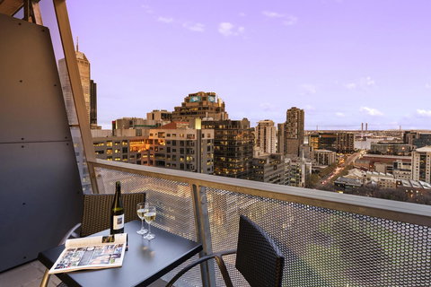 Apartments @ 350 William - Accommodation 4U 4