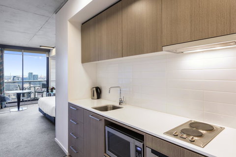 Apartments @ 350 William - Accommodation 4U 1