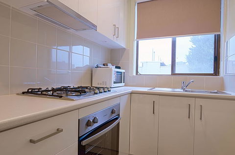 Park Squire Motor Inn & Serviced Apartments - Accommodation 4U 16
