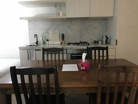 Mel-Uni Village - Accommodation 4U 10
