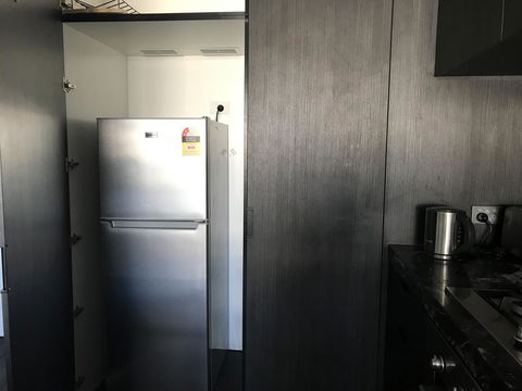 Mel-Uni Village - Accommodation 4U 24