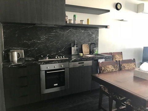 Mel-Uni Village - Accommodation 4U 25
