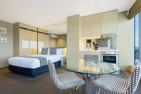 Novotel Melbourne Preston - Accommodation 4U 3