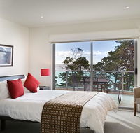 Waves Apartments - Accommodation 4U