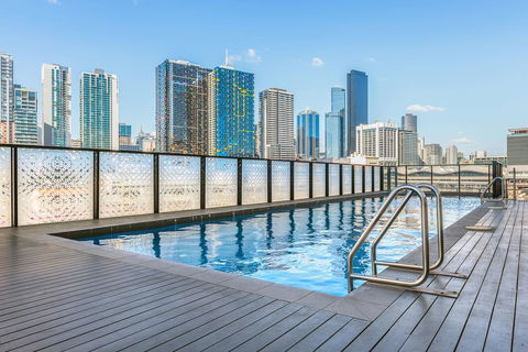Peppers Docklands - Accommodation 4U 39