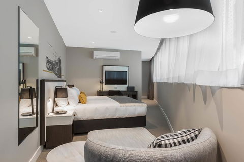 Peppers Docklands - Accommodation 4U 14