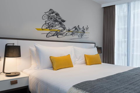 Peppers Docklands - Accommodation 4U 24