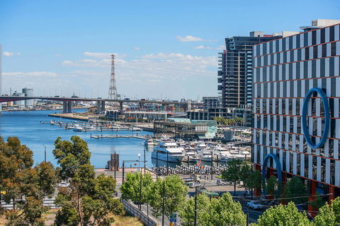 Peppers Docklands - Accommodation 4U 3