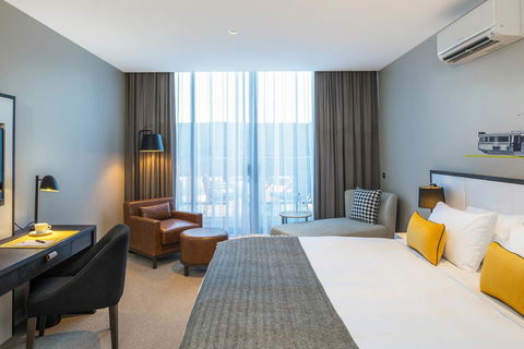 Peppers Docklands - Accommodation 4U 18