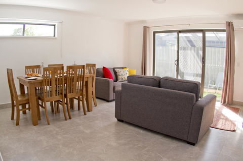 16 King Street - Accommodation 4U 2