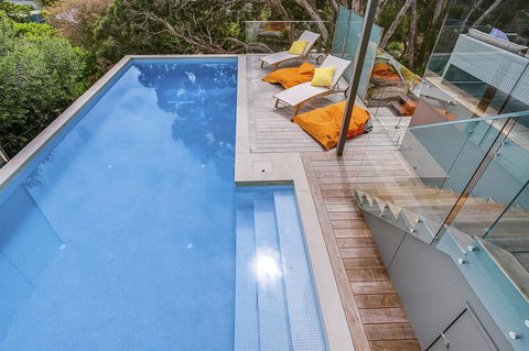 Lansdowne Villa - With Swimming Pool - Accommodation 4U 4
