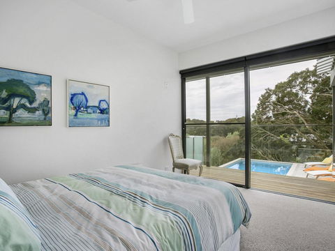 Lansdowne Villa - With Swimming Pool - Accommodation 4U 11