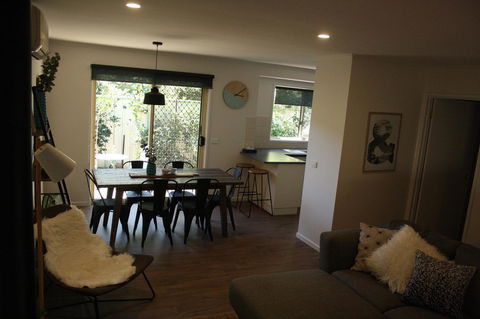 4 Autumn Grove - Accommodation 4U 13
