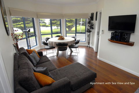 Seascape Accommodation - Accommodation 4U 1