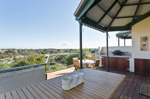 7 & 8 Monte Vista Sorrento - Accommodation 4U 6