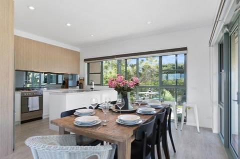 7 & 8 Monte Vista Sorrento - Accommodation 4U 2
