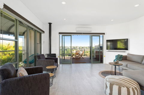 7 & 8 Monte Vista Sorrento - Accommodation 4U 9
