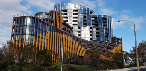 Ivanhoe Apartments - Accommodation 4U 13