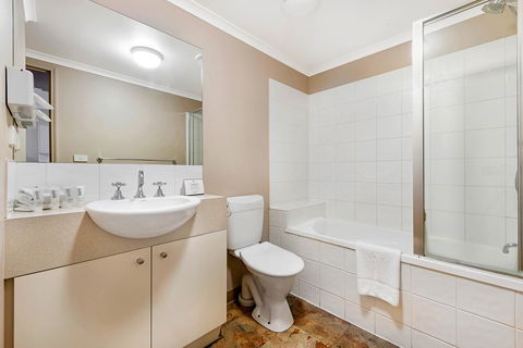 Punt Road Apartment Hotel - Accommodation 4U 15