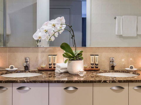 Quay West Suites Melbourne - Accommodation 4U 29