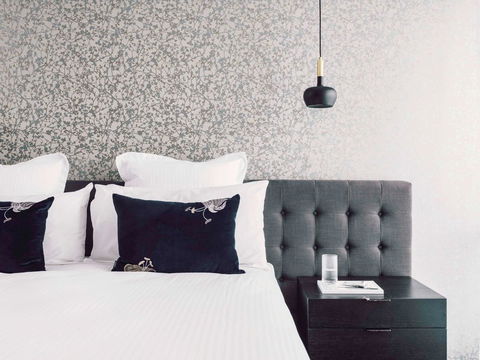 Quay West Suites Melbourne - Accommodation 4U 13