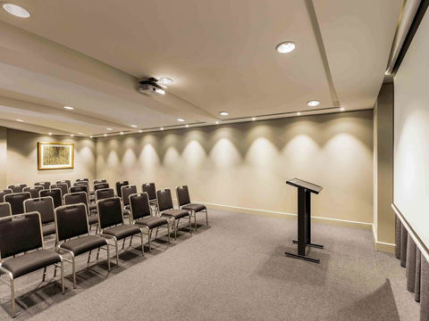 Quay West Suites Melbourne - Accommodation 4U 32