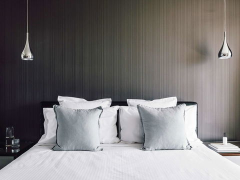 Quay West Suites Melbourne - Accommodation 4U 36