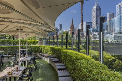 Quay West Suites Melbourne - Accommodation 4U 5