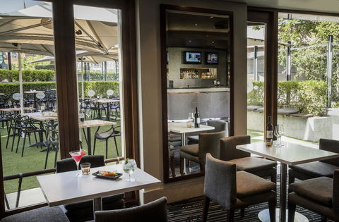 Quay West Suites Melbourne - Accommodation 4U 24