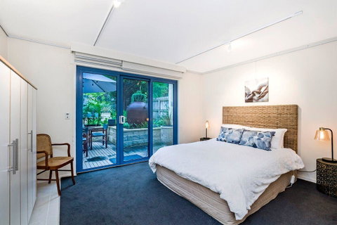 The Waterfront Apartment - Accommodation 4U 6